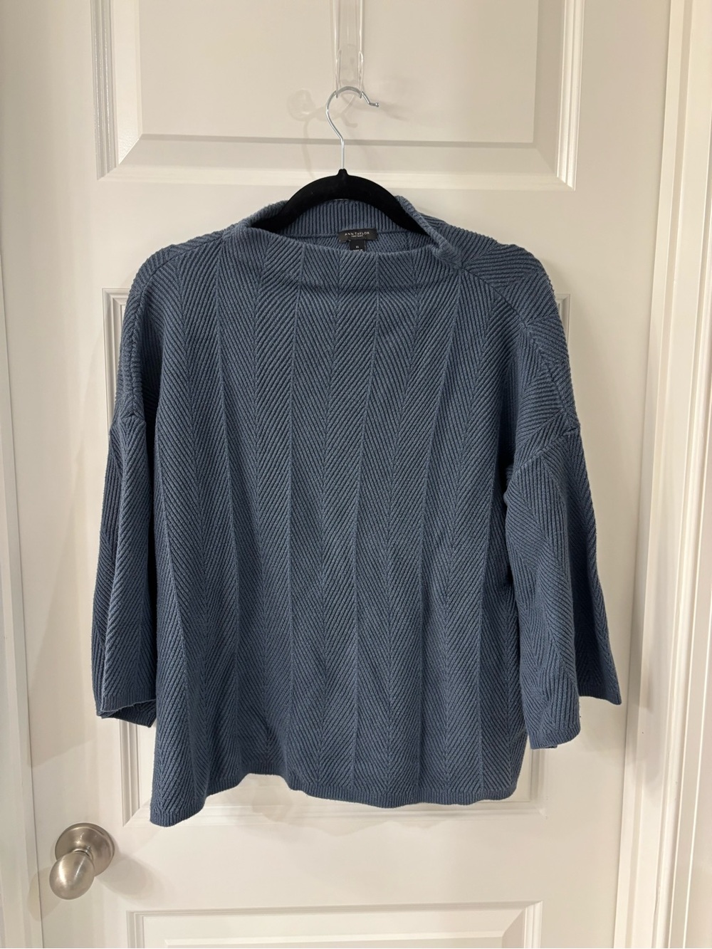 Ann Taylor Factory Textured Geometric Sweater in Blue XL Like New